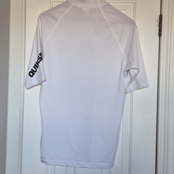Quiksilver Rash Guard - Picture 4 of 6